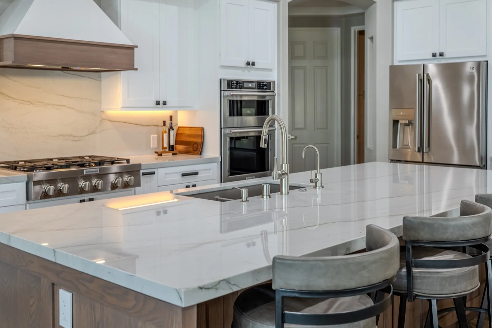 Why Full-Scale Countertop Viewing Matters