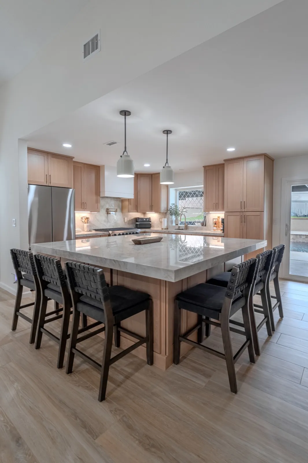 Completed Pacific Stone kitchen project featured with Why Choose Prefab Quartz Countertops?