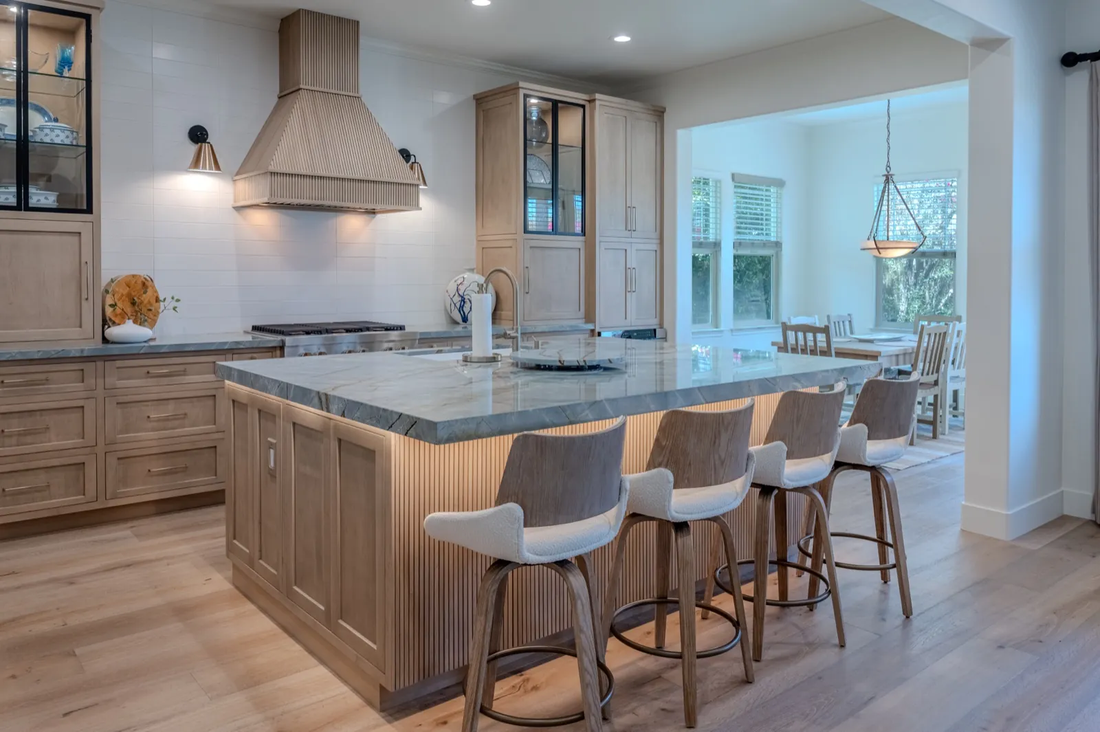 Completed Pacific Stone kitchen project featured with Granite vs. Quartz Countertops