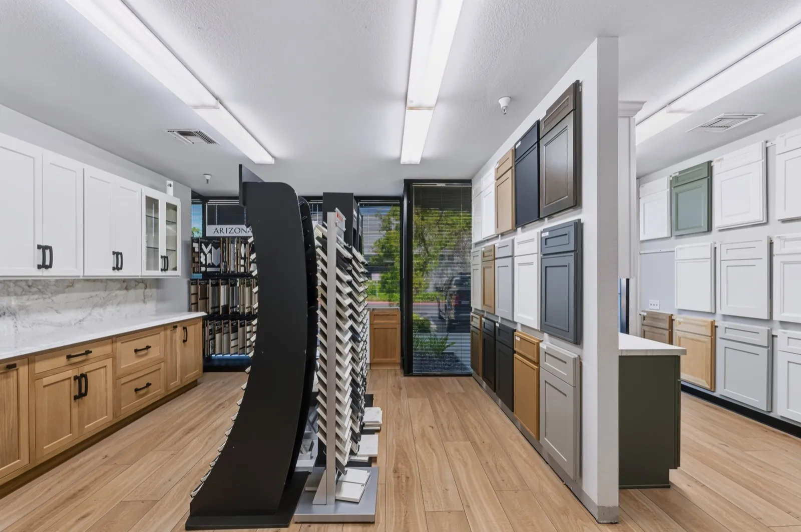Cabinet colors and door styles in the San Clemente showroom